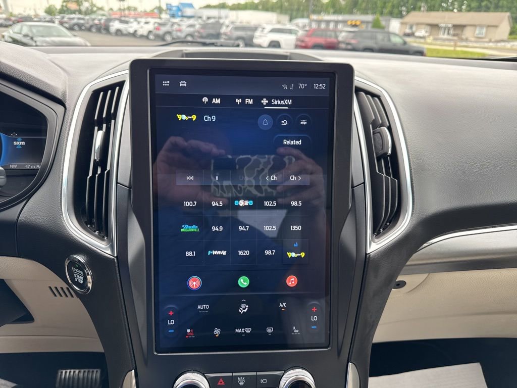 Used 2024 Ford Edge Titanium image 13