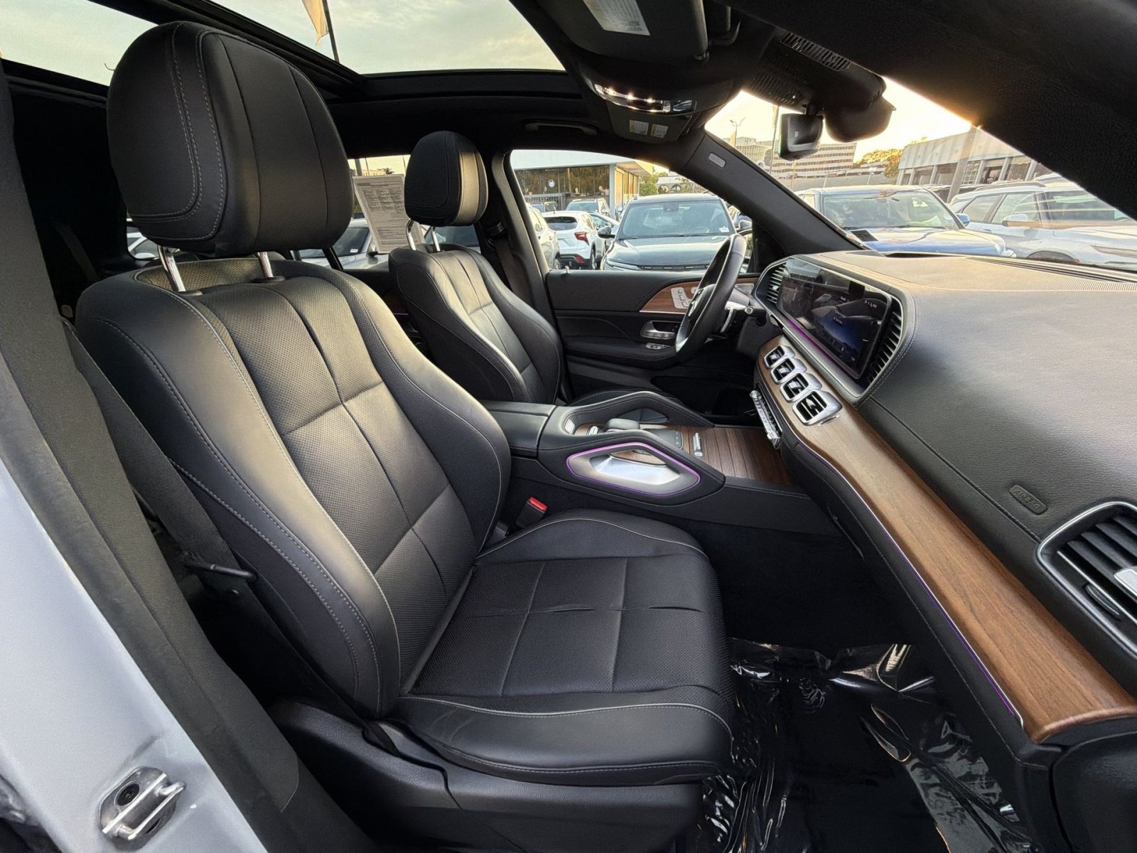Used 2024 Mercedes-Benz GLS 580 4MATIC image 28