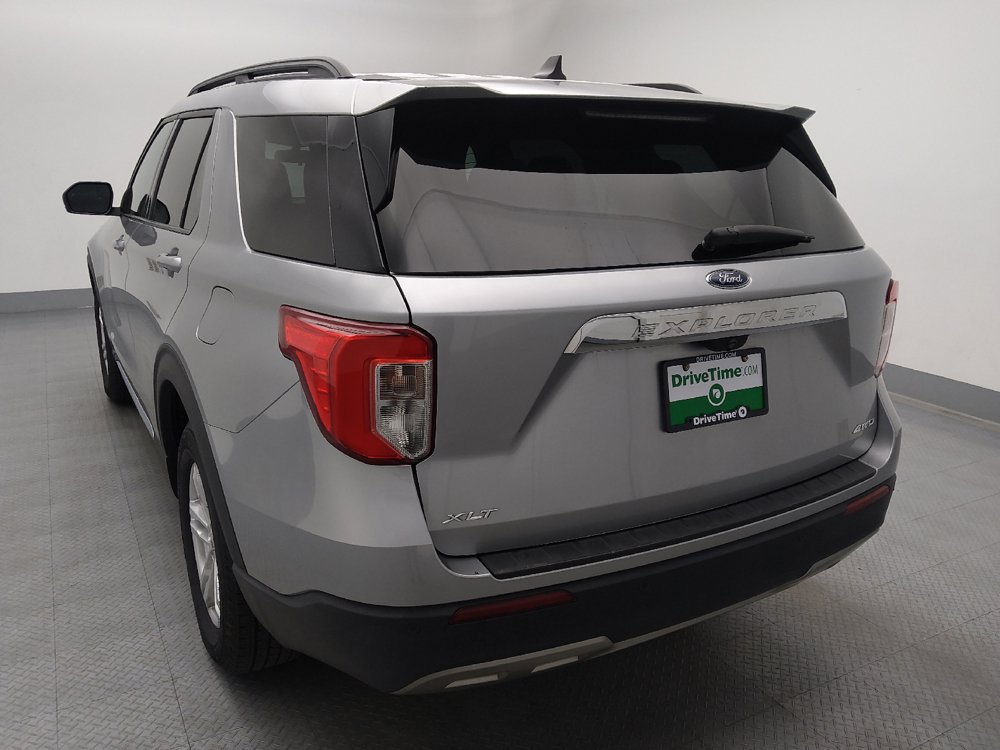 Used 2021 Ford Explorer XLT w/ Equipment Group 202A AWD/4WD image 6
