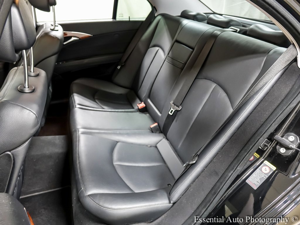 Used 2008 Mercedes-Benz E 350 4MATIC Sedan image 11
