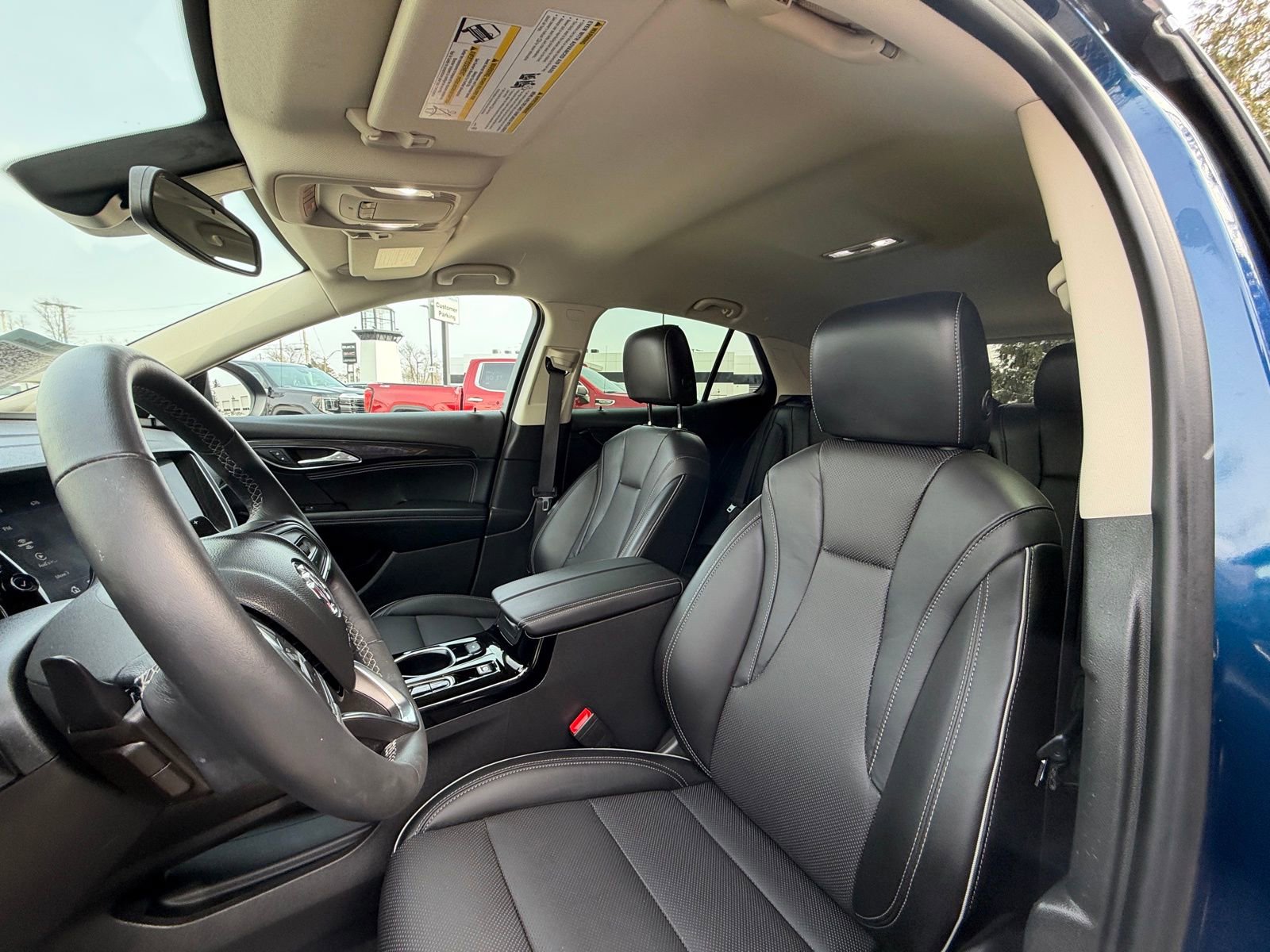 Used 2023 Buick Envision Essence image 11