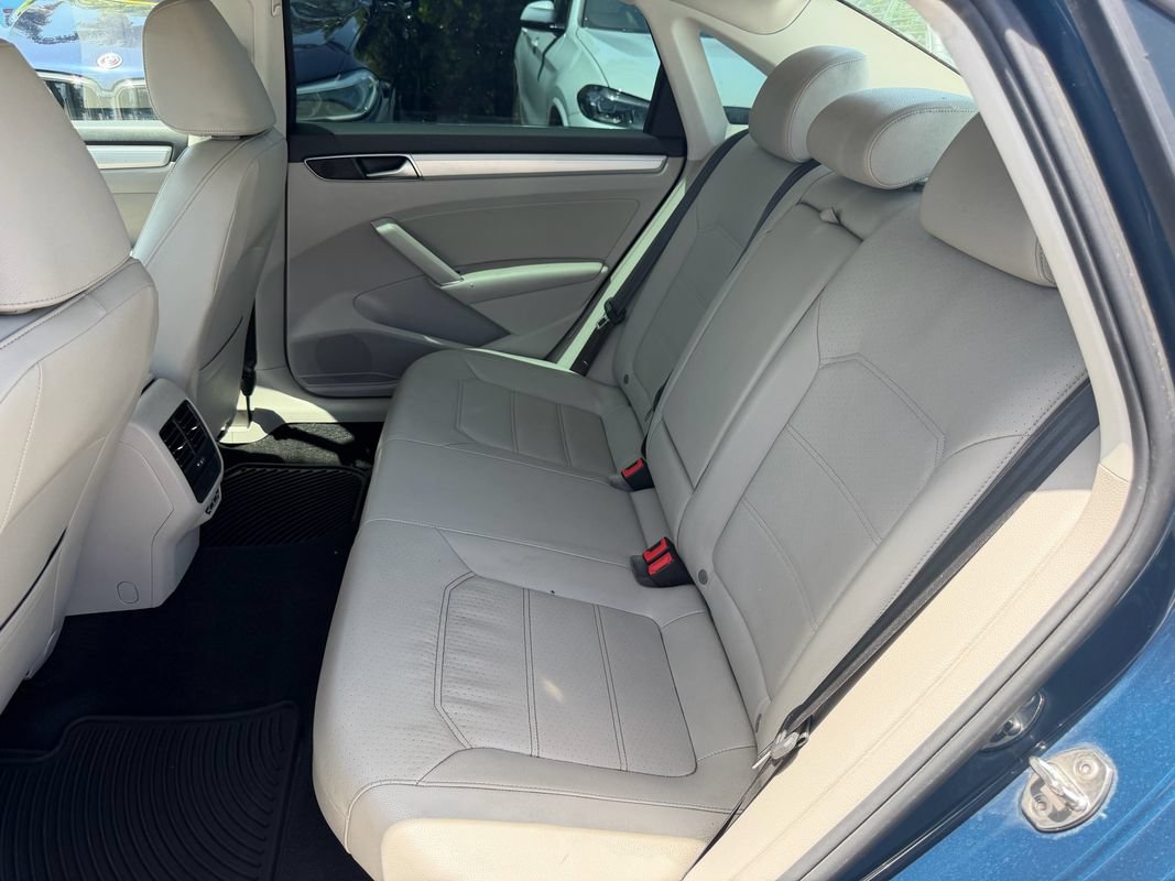 Used 2019 Volkswagen Passat 2.0T Wolfsburg w/ Wheels & Sunroof Package FWD image 22