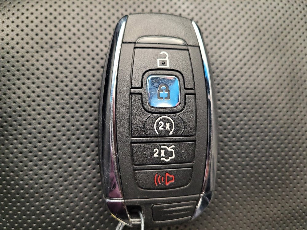 Used 2018 Lincoln MKZ Reserve w/ Technology Package FWD image 32