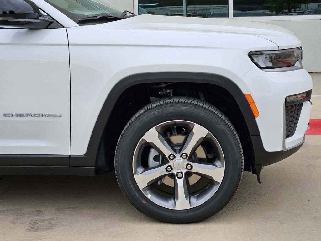 New 2026 Jeep Grand Cherokee Limited image 7