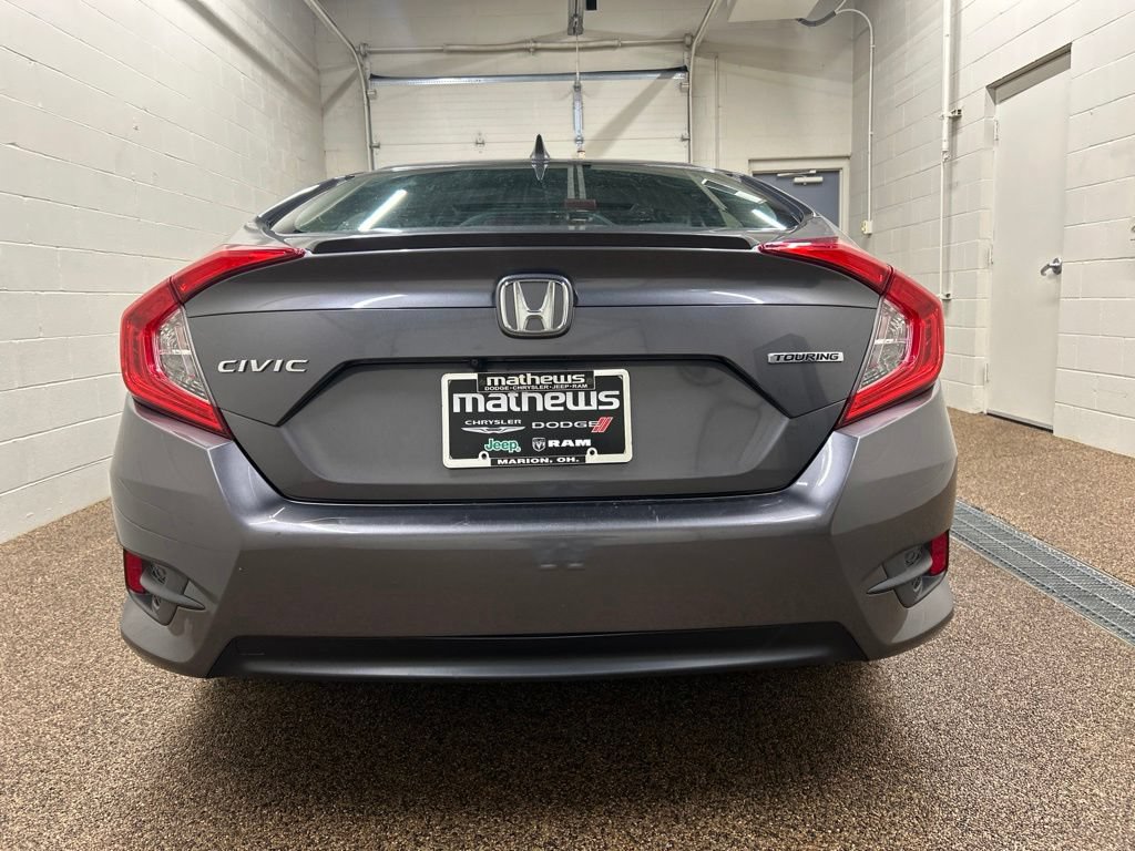 Used 2018 Honda Civic Touring image 3
