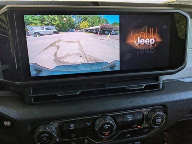 New 2025 Jeep Gladiator Sport image 14