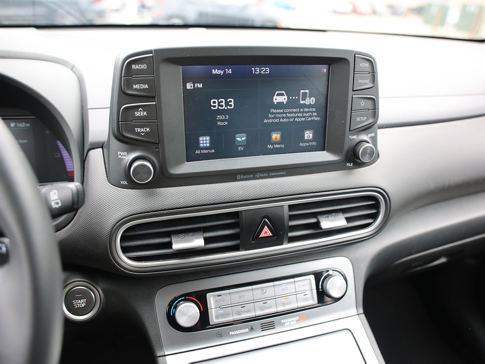 Certified 2021 Hyundai Kona Limited FWD image 22