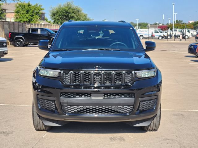 Used 2025 Jeep Grand Cherokee L Altitude RWD image 10