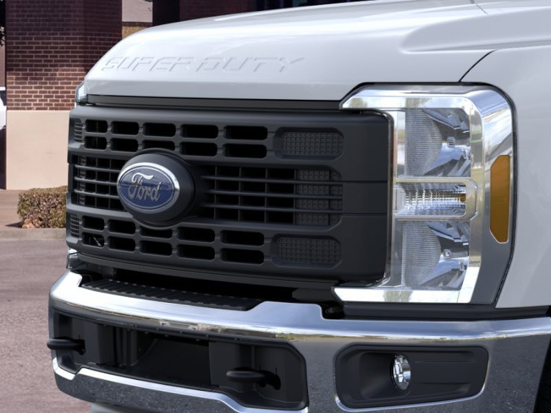 New 2026 Ford F250 XL w/ XL Chrome Package RWD image 17