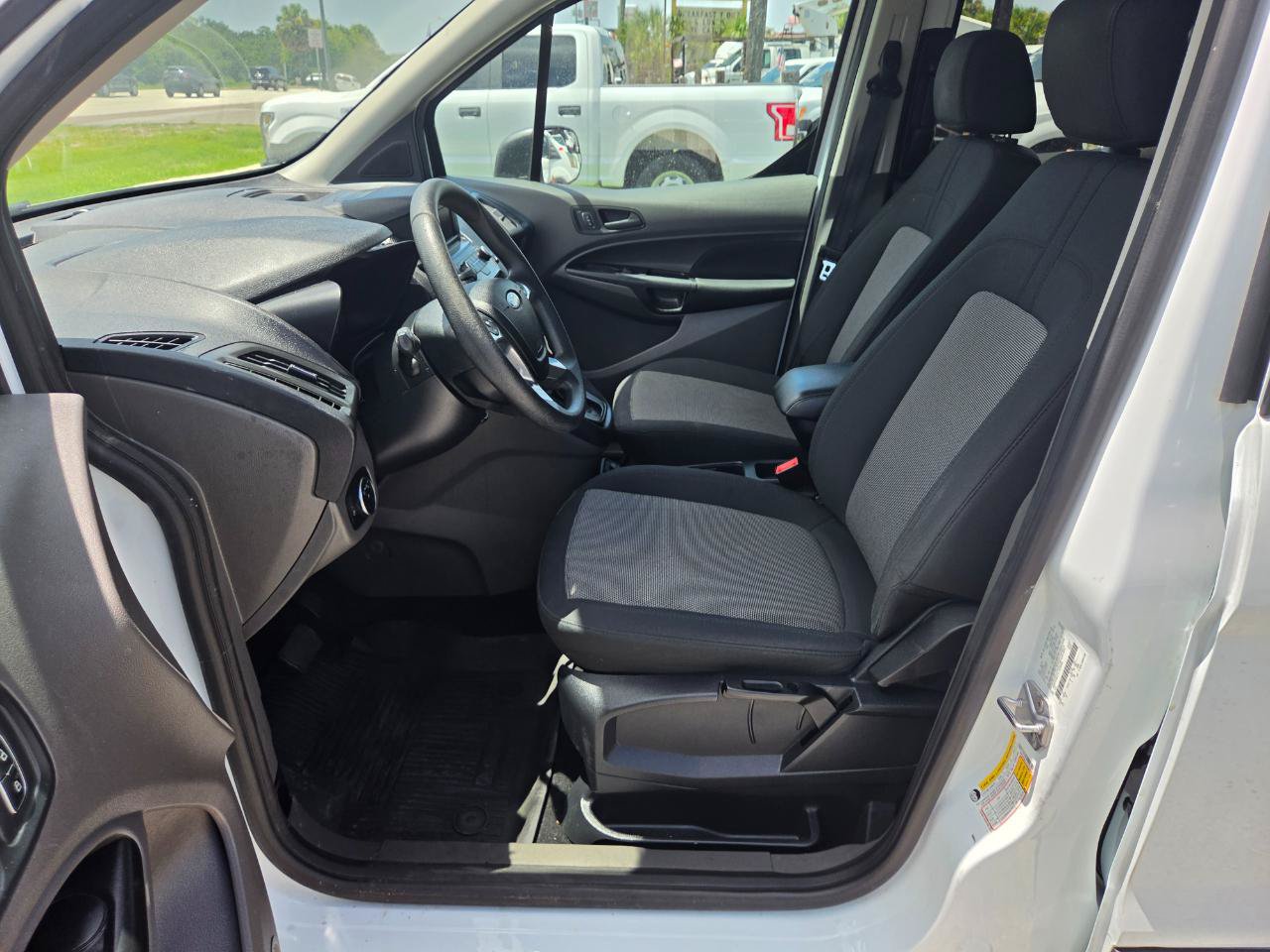 Used 2020 Ford Transit Connect XL FWD image 8