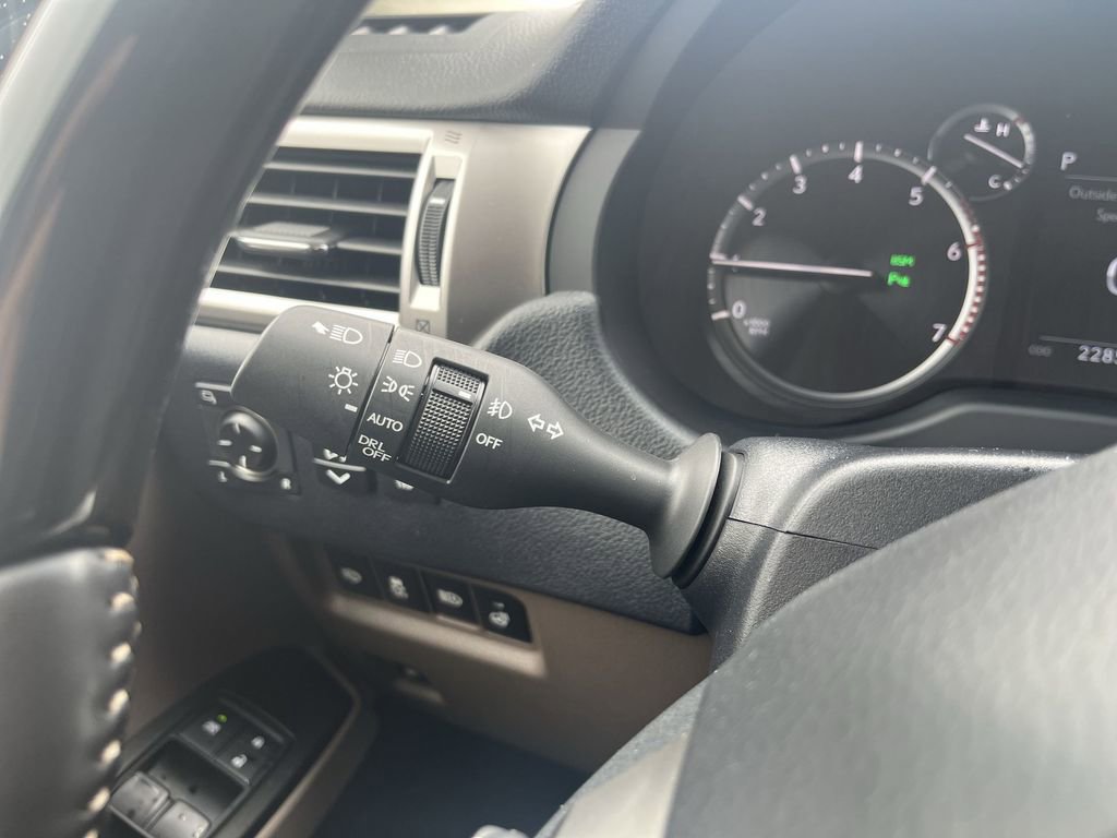 Used 2023 Lexus GX 460 Premium w/ Premium Plus Package AWD/4WD image 28