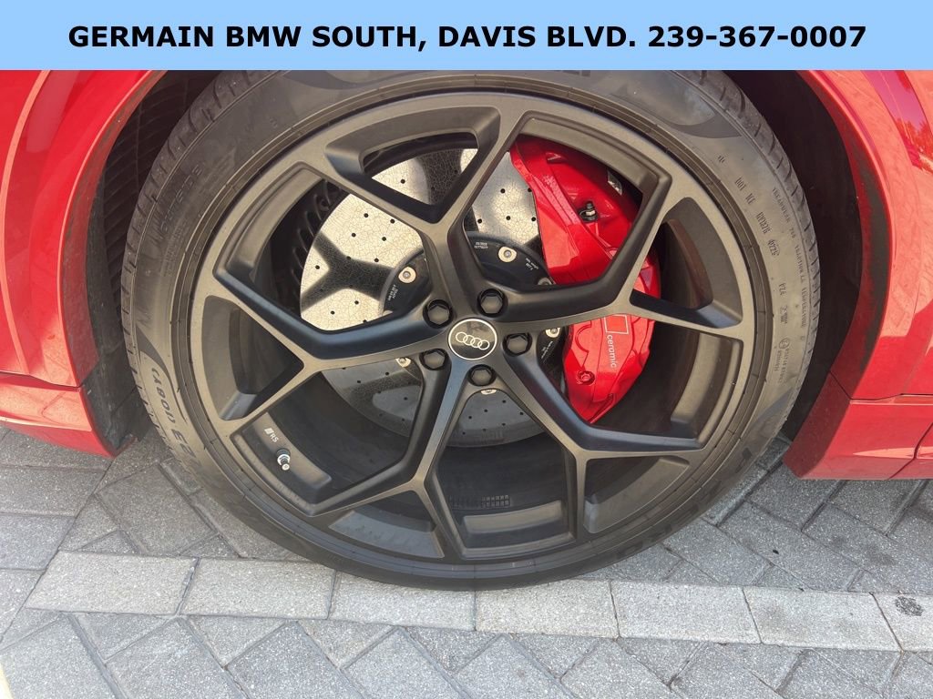 Used 2025 Audi RS Q8 performance image 3