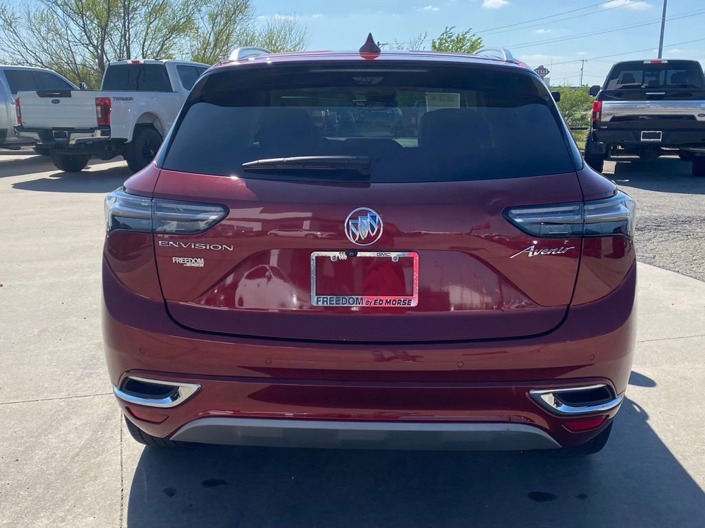 Used 2022 Buick Envision Avenir w/ Technology Package II image 4