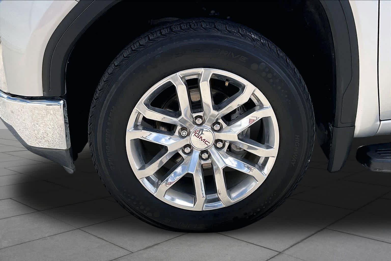 Used 2019 GMC Sierra 1500 SLT AWD/4WD image 11