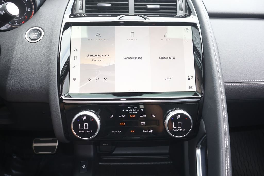 Used 2024 Jaguar E-PACE R-Dynamic SE AWD/4WD image 23