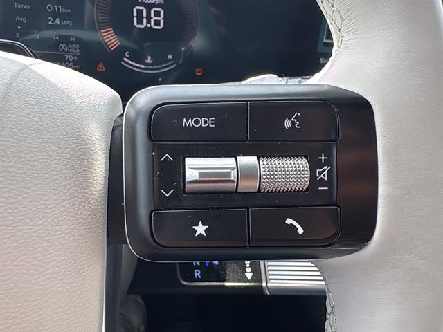 Used 2025 Hyundai Santa Fe SEL FWD image 20