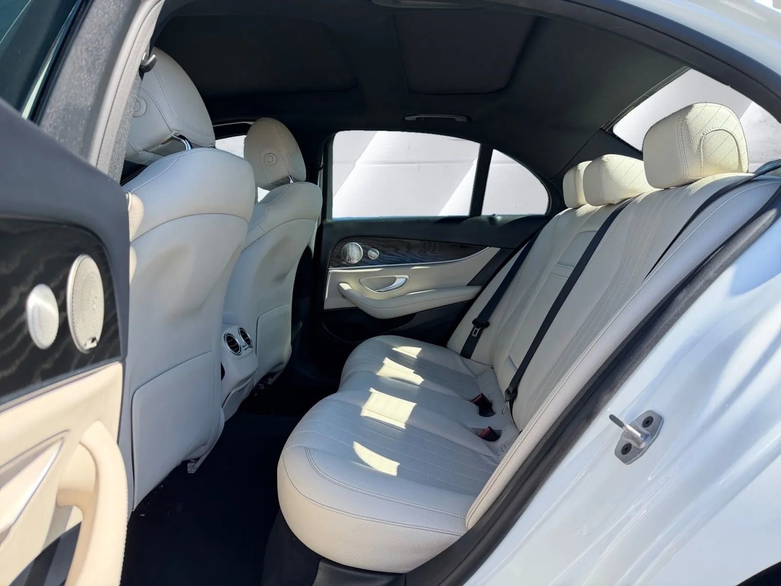 Used 2022 Mercedes-Benz E 350 Sedan w/ Driver Assistance Package image 10