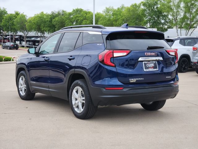 Used 2022 GMC Terrain SLE w/ Driver Convenience Package AWD/4WD image 3
