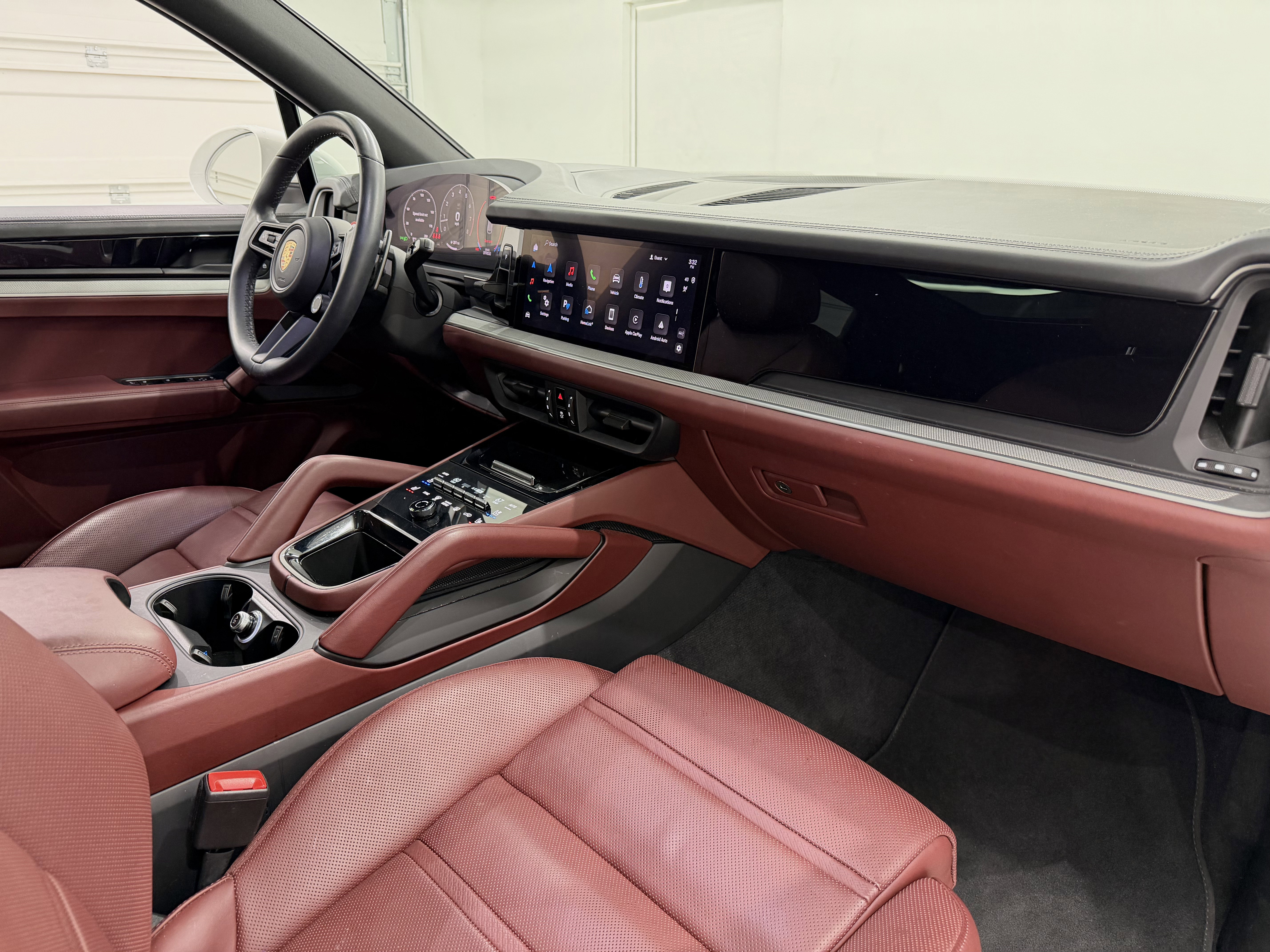 Certified 2024 Porsche Cayenne S image 24