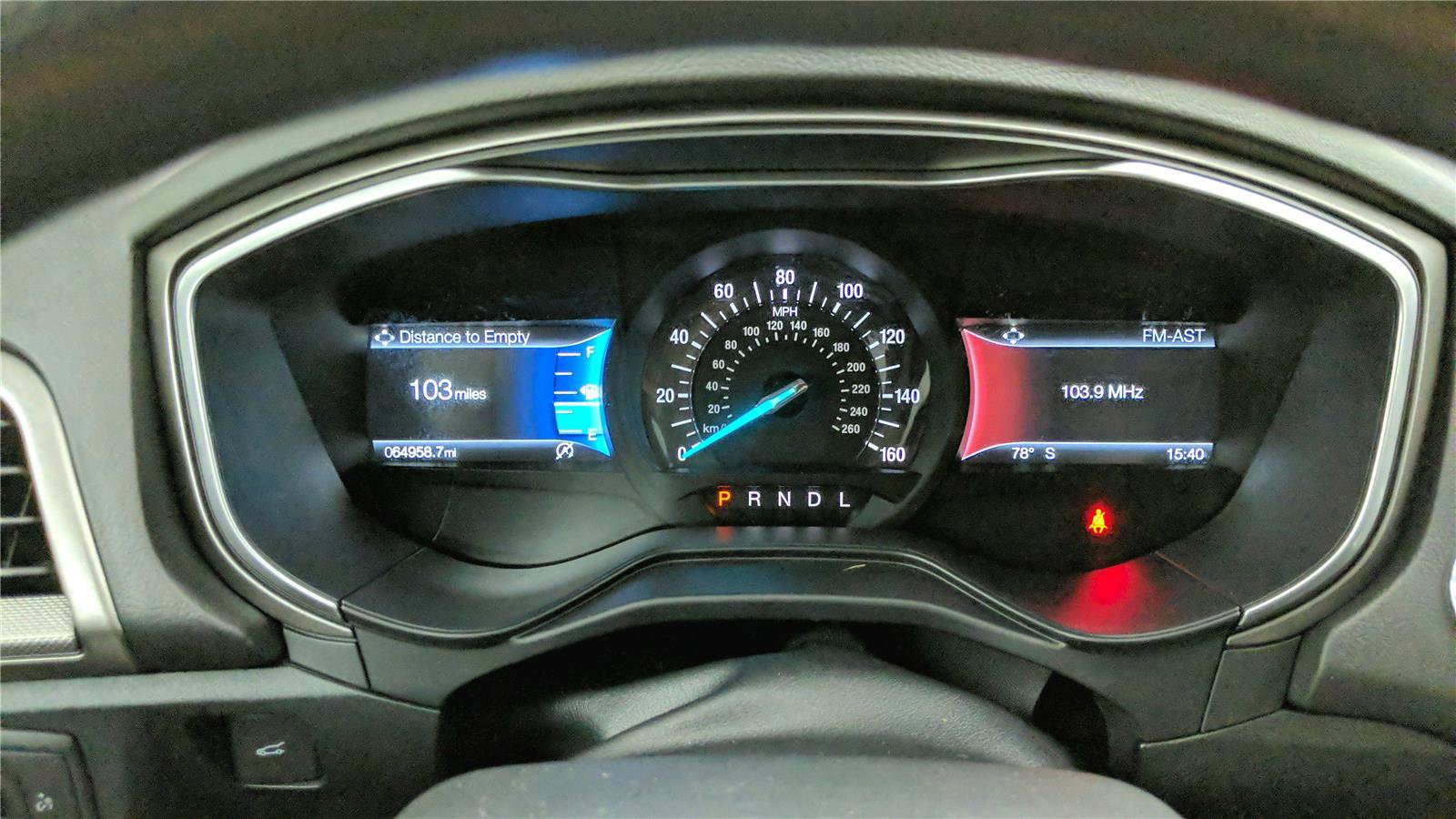 Used 2020 Ford Fusion SE image 28