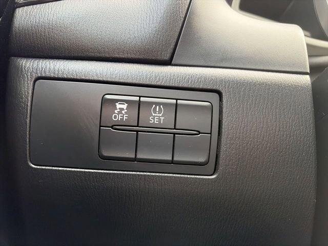 Used 2016 MAZDA MAZDA3 i Sport FWD image 18