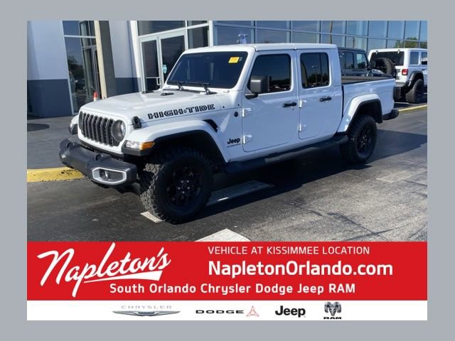 Used 2025 Jeep Gladiator Sport AWD/4WD image 1
