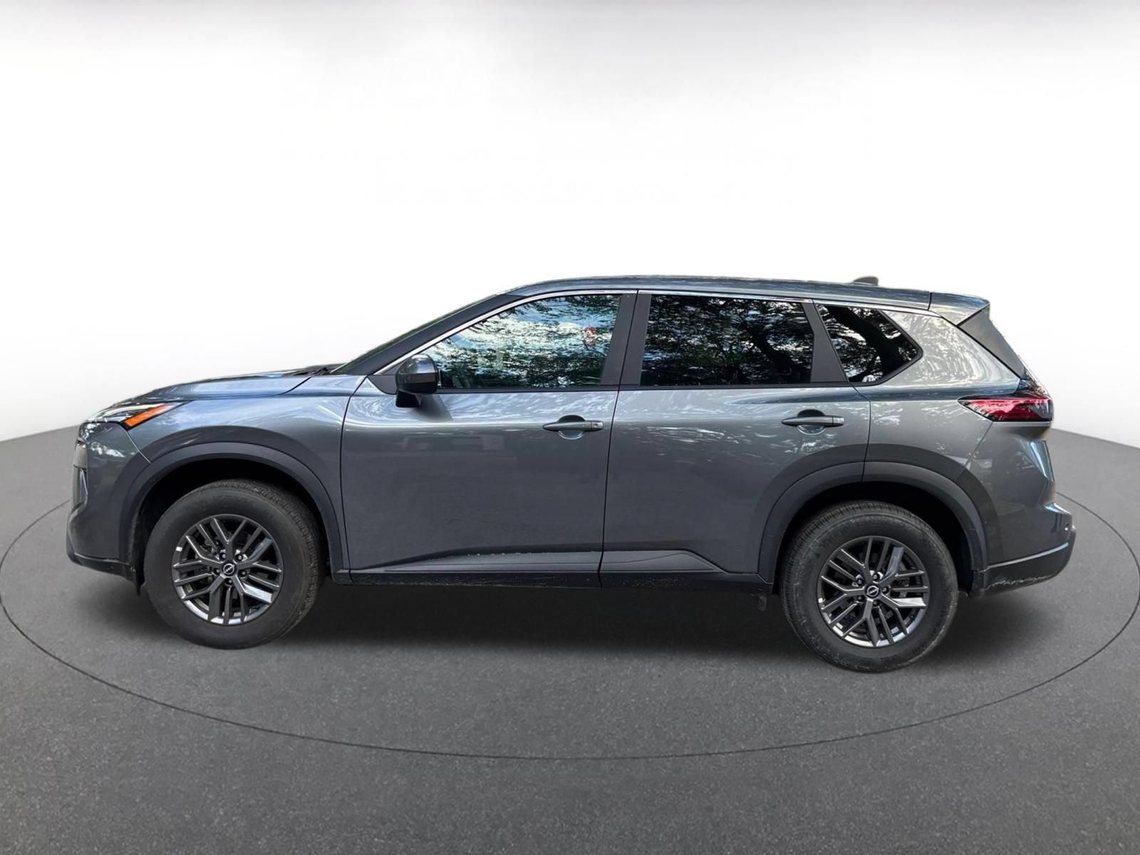 Used 2026 Nissan Rogue SV AWD/4WD image 9