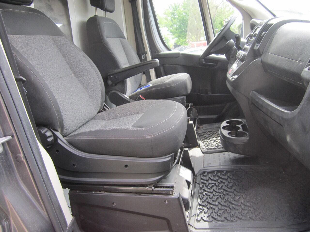 Used 2019 RAM ProMaster 1500 w/ Interior Convenience Group image 6