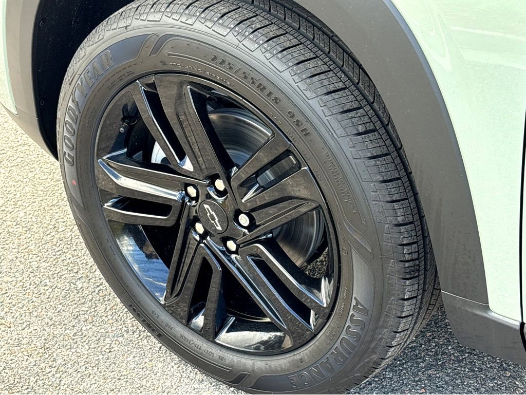 New 2026 Chevrolet Trax ACTIV w/ Driver Confidence Package FWD image 23