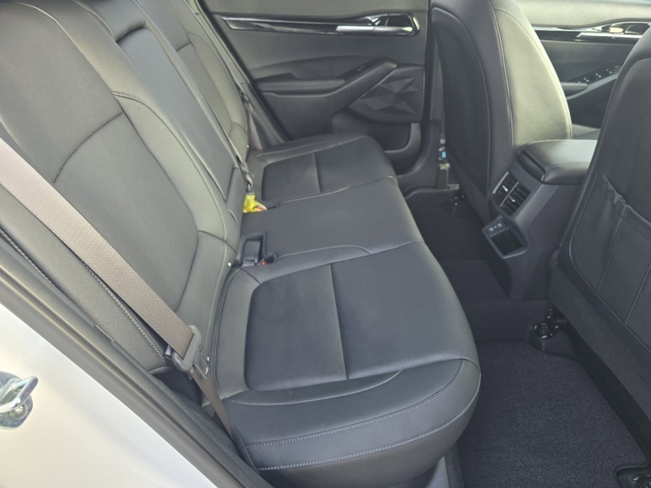 Used 2025 Kia Seltos EX w/ EX Sunroof Package image 22