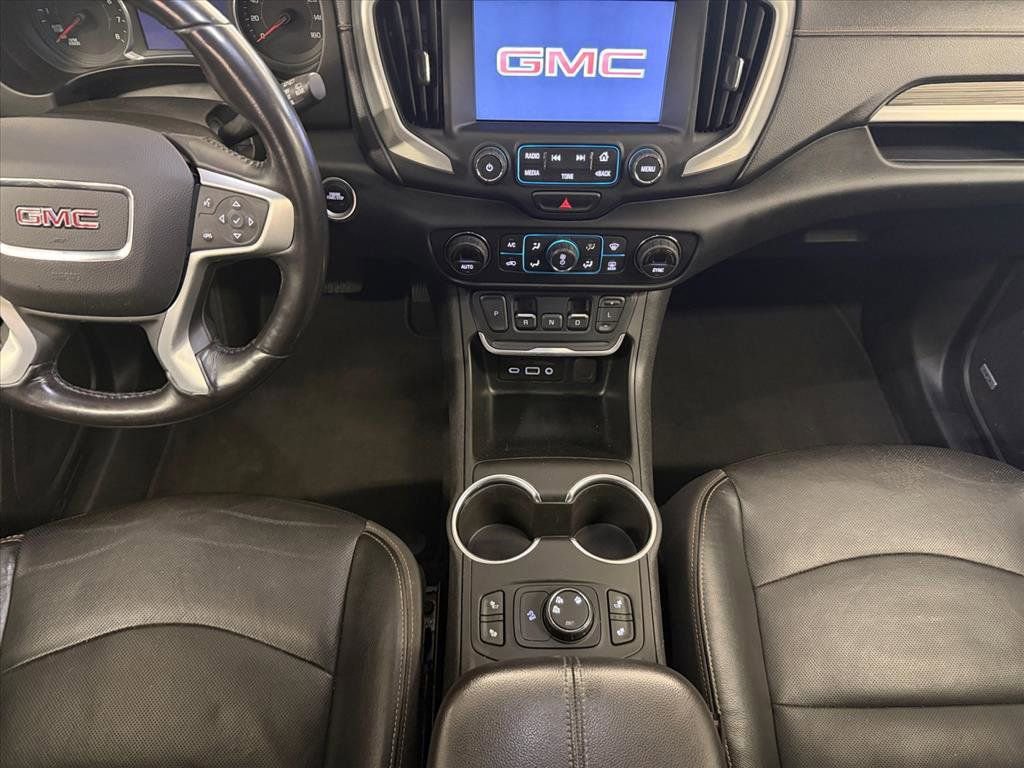 Used 2018 GMC Terrain SLT w/ Preferred Package image 16