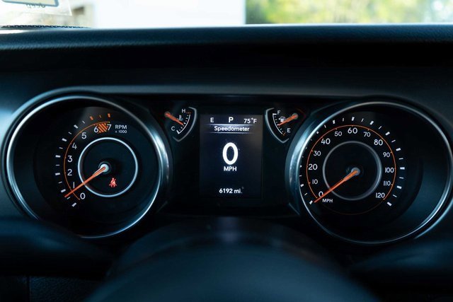 Used 2023 Jeep Wrangler Sport S image 22