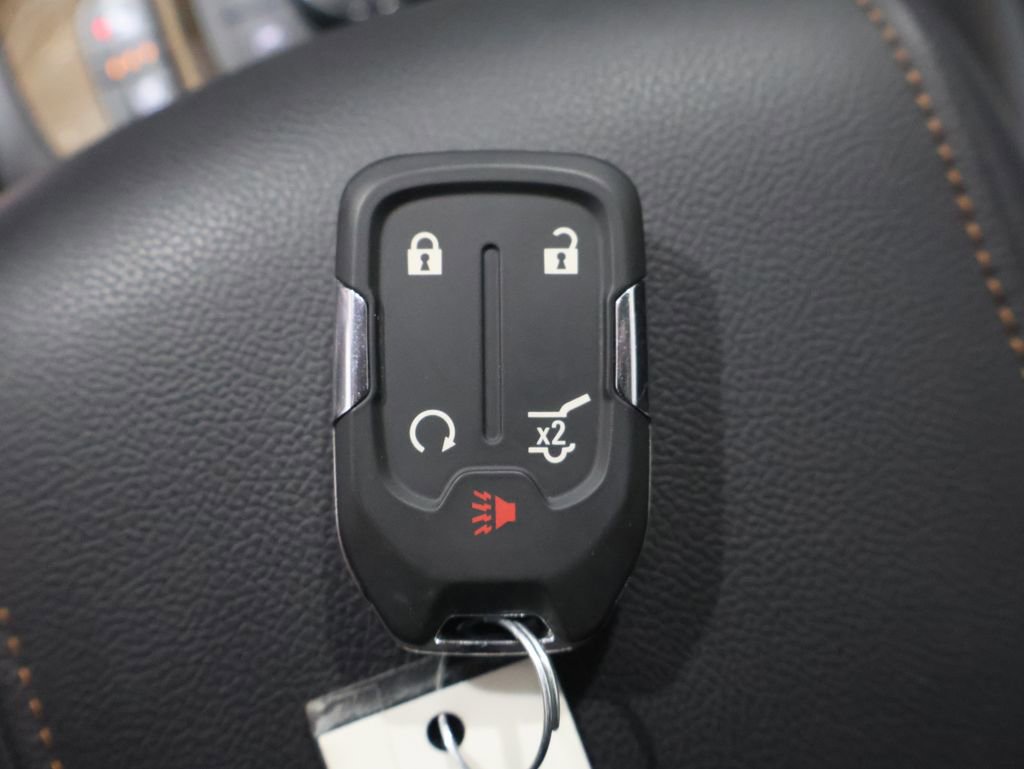 Used 2023 GMC Acadia AT4 w/ Technology Package image 28