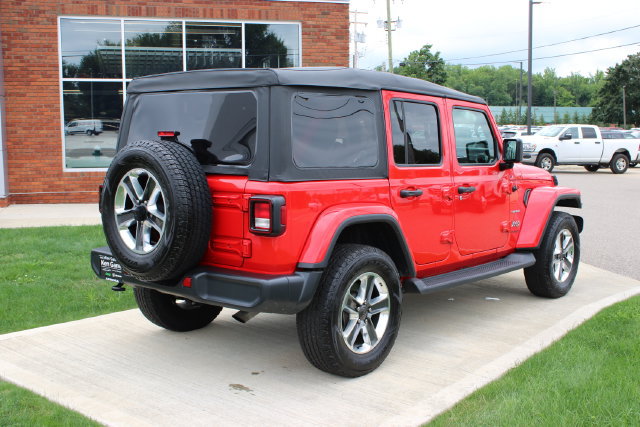 Used 2022 Jeep Wrangler Unlimited Sahara AWD/4WD image 33