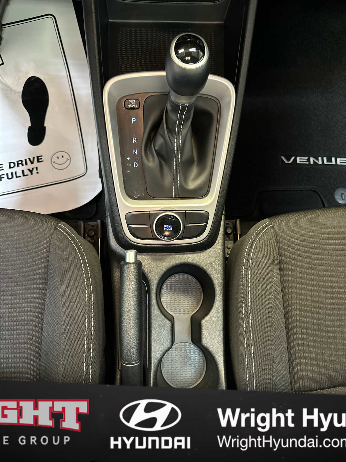 Certified 2025 Hyundai Venue SEL FWD image 29