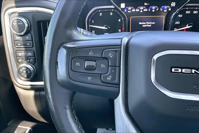Used 2022 GMC Sierra 3500 Denali w/ Denali Black Diamond Edition image 11
