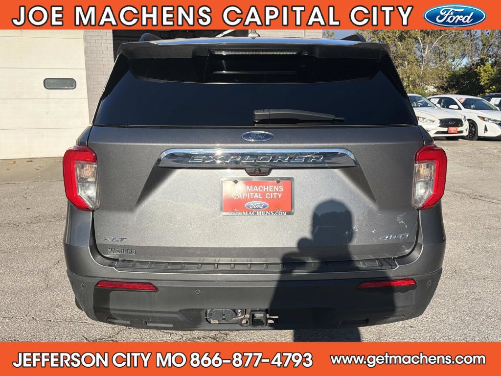 Used 2023 Ford Explorer XLT w/ Class IV Trailer Tow Package AWD/4WD image 4