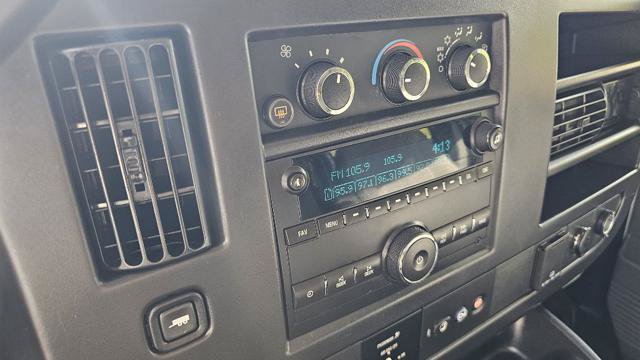 Used 2015 Chevrolet Express 3500 LT w/ LT Preferred Equipment Group RWD image 28