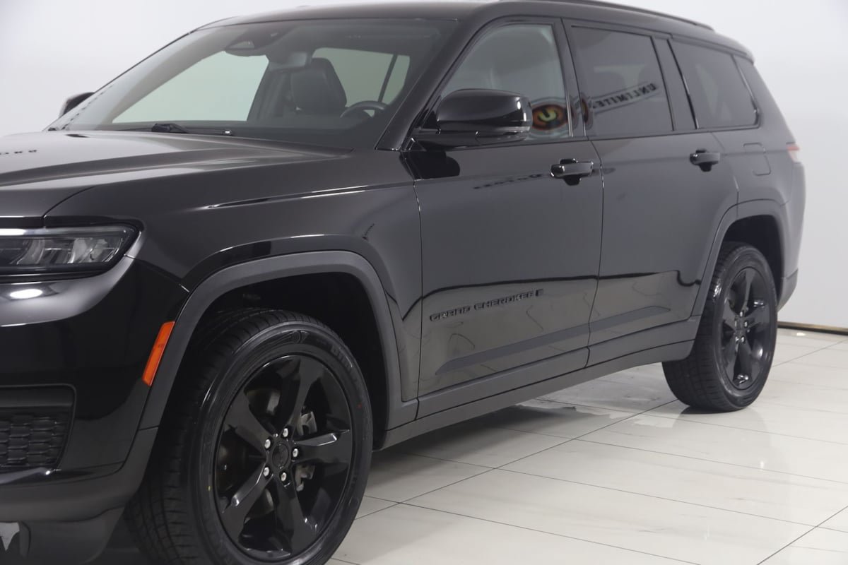 Used 2021 Jeep Grand Cherokee L Laredo AWD/4WD image 52