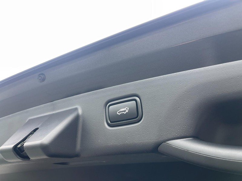 Used 2023 Kia Niro Wind w/ Wind Preserve Package FWD image 17
