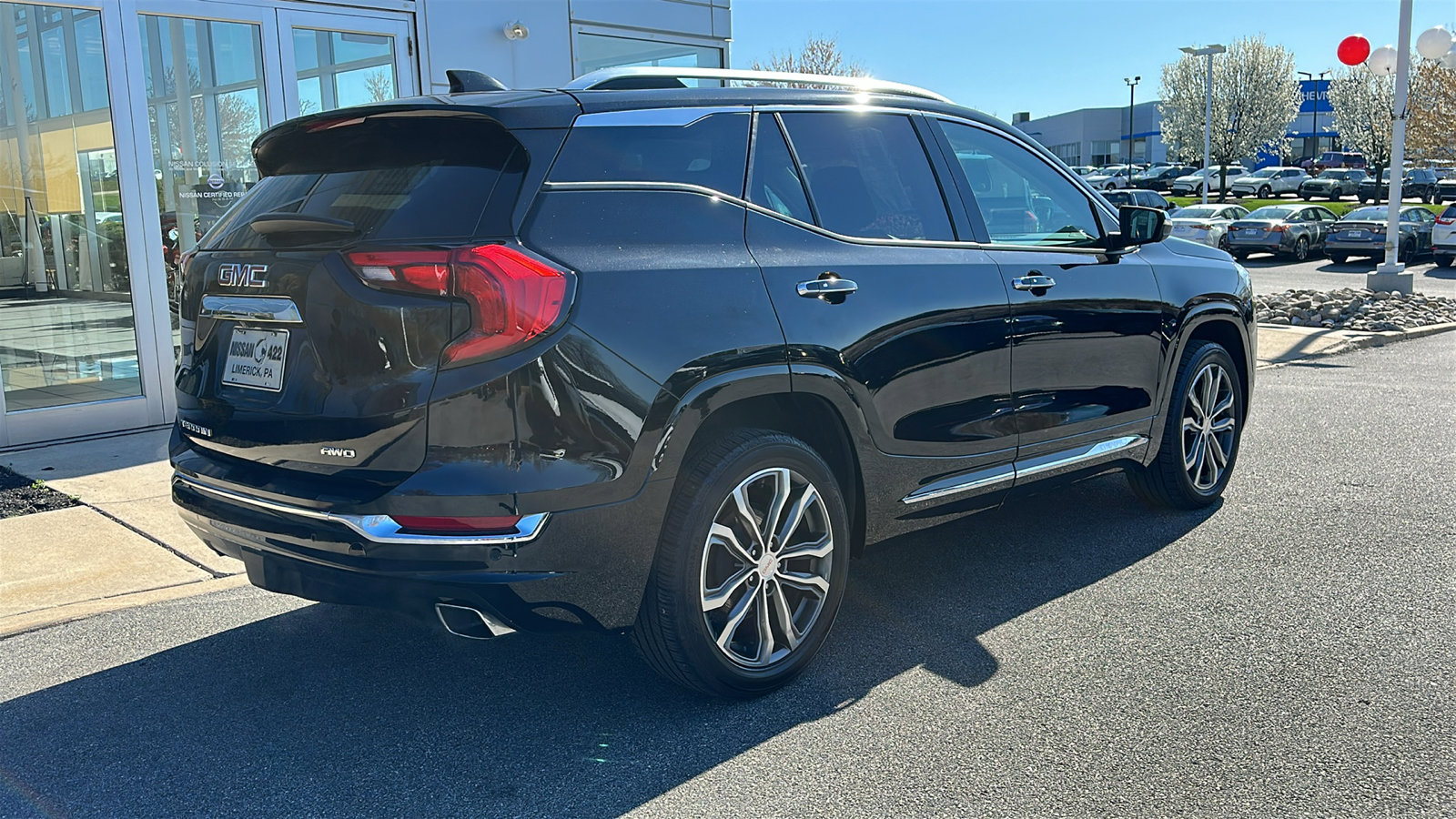 Used 2019 GMC Terrain Denali w/ Advanced Safety Package image 8