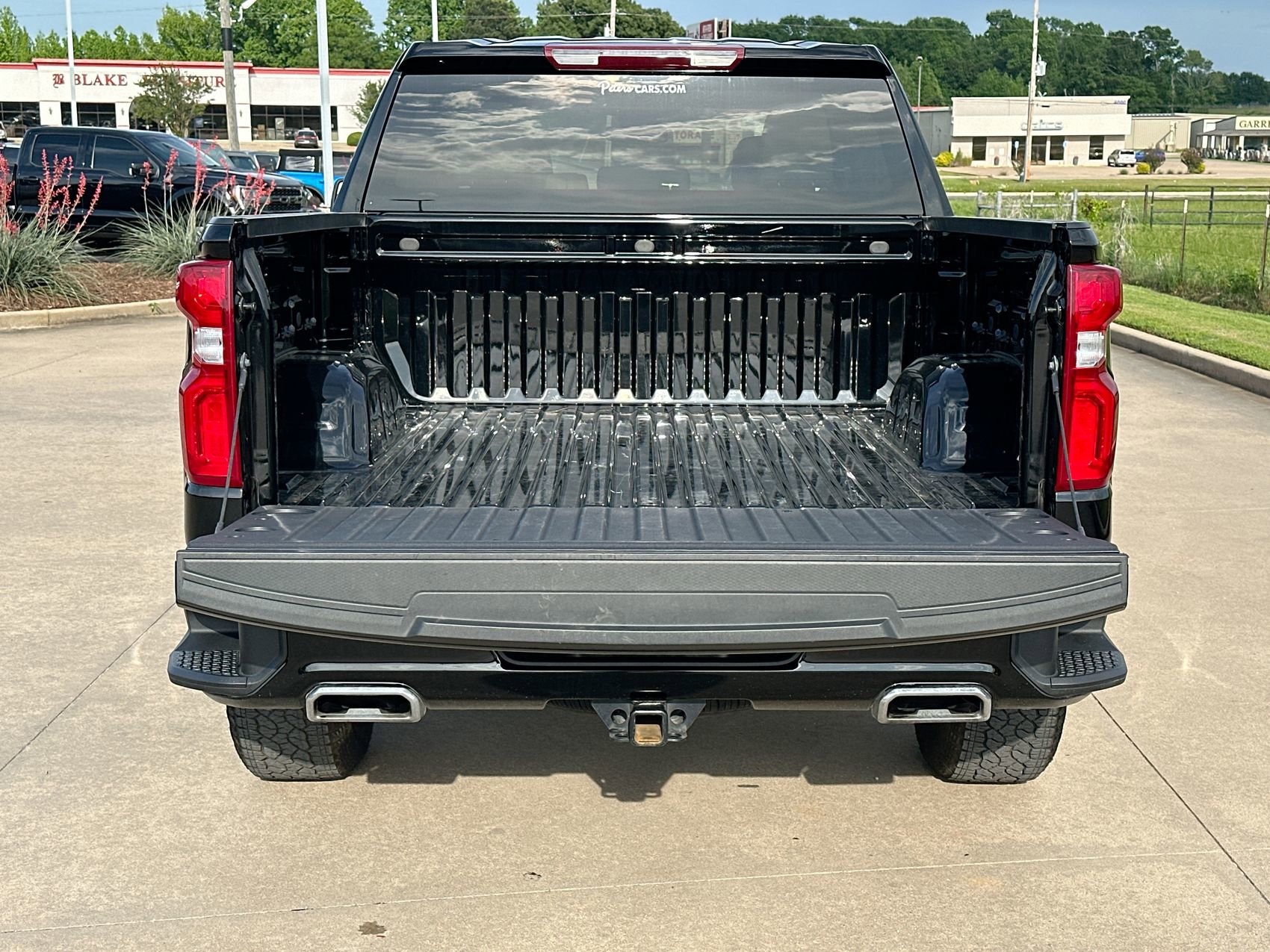 Used 2025 Chevrolet Silverado 1500 RST w/ Z71 Off-Road Package AWD/4WD image 24