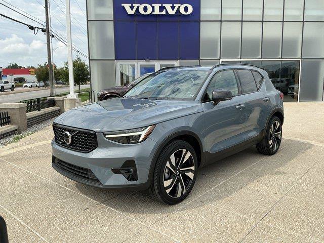 Certified 2023 Volvo XC40 B5 Ultimate w/ Protection Package Premier