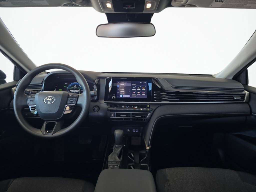 Used 2025 Toyota Camry LE FWD image 37