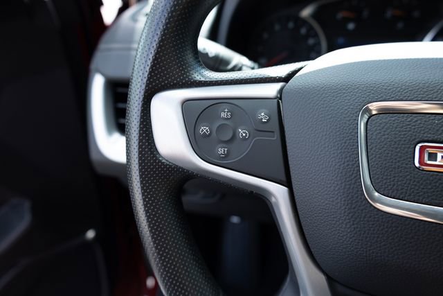 Used 2024 GMC Terrain SLE AWD/4WD image 12