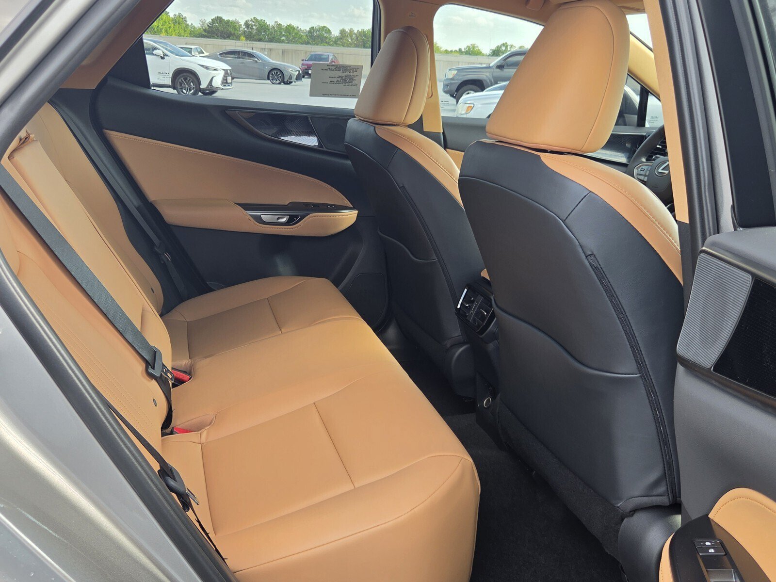 New 2026 Lexus NX 350 AWD w/ Cold Area Package image 18