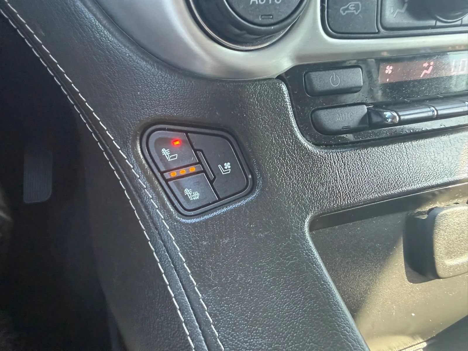 Used 2019 GMC Yukon SLT w/ Open Road Package RWD image 37