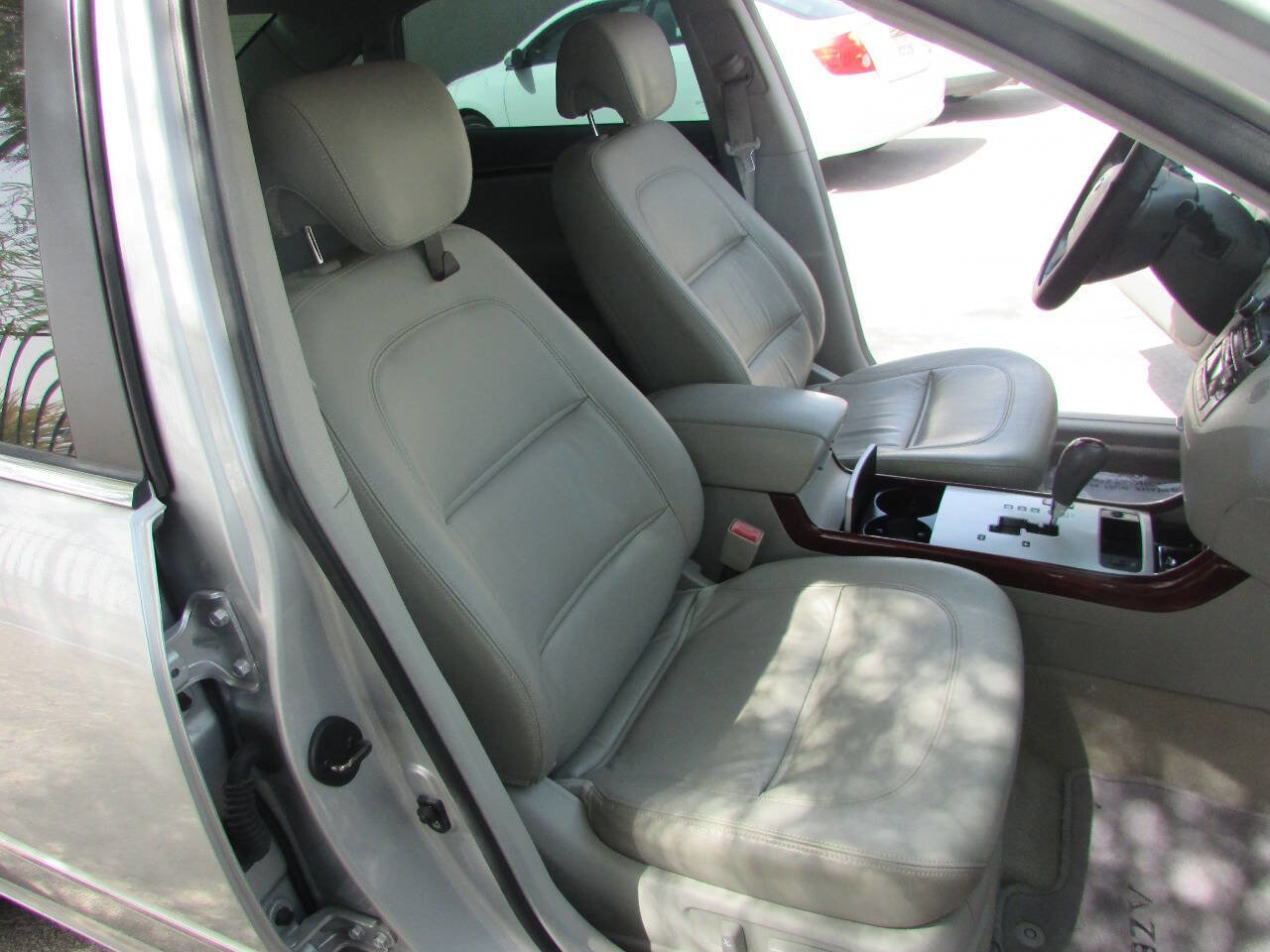 Used 2006 Hyundai Azera Limited image 13