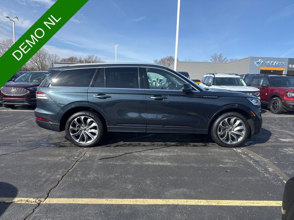 Used 2023 Lincoln Aviator Grand Touring w/ Equipment Group 301A AWD/4WD image 5