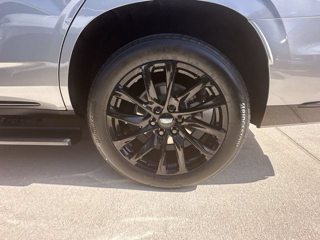 Certified 2023 Cadillac Escalade Sport Platinum w/ LPO, ONYX Package AWD/4WD image 18